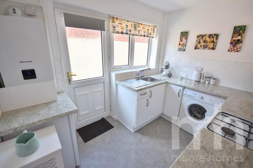 MALLARD CRESCENT, Poynton, SK12 1HT photo 3
