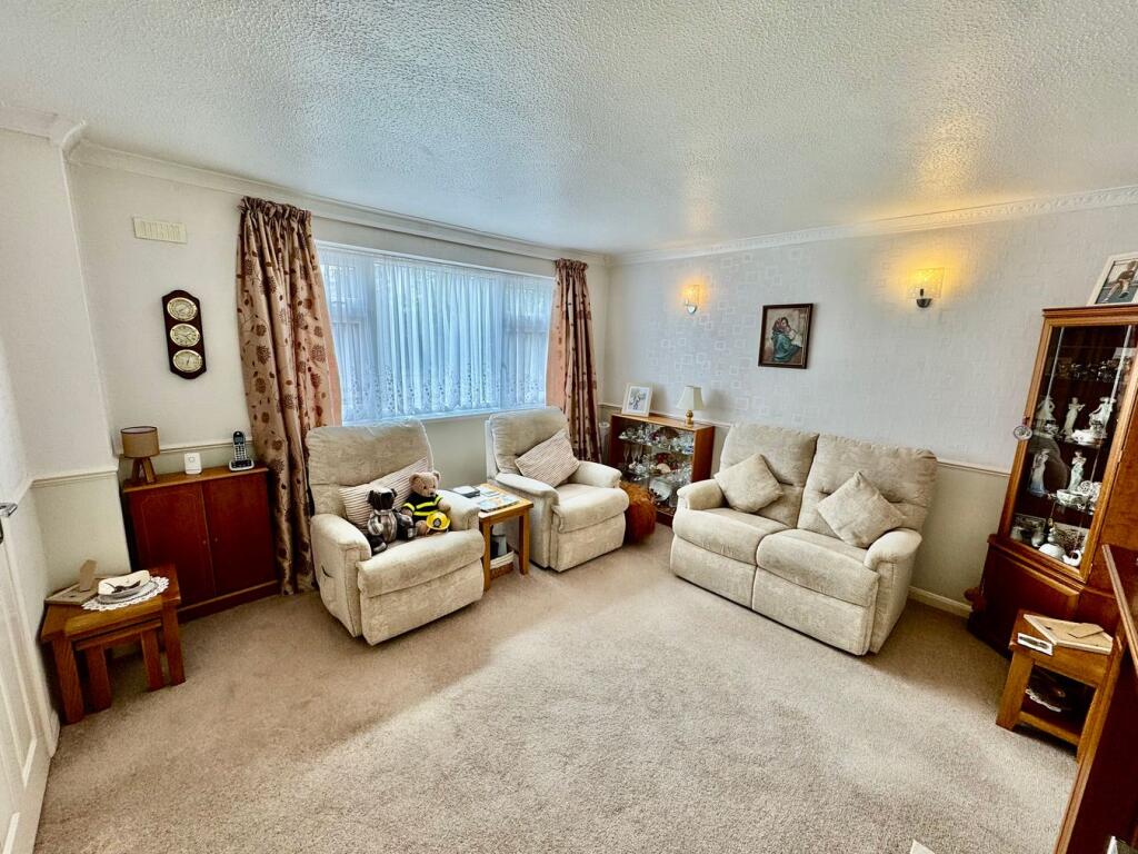 House in Northampton - View 6