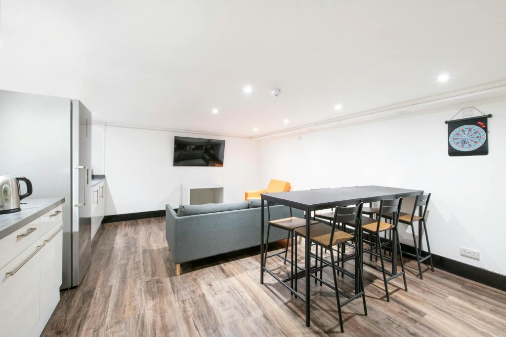 Main image of property: 325 Euston Road, Fitzrovia, NW1 3AD