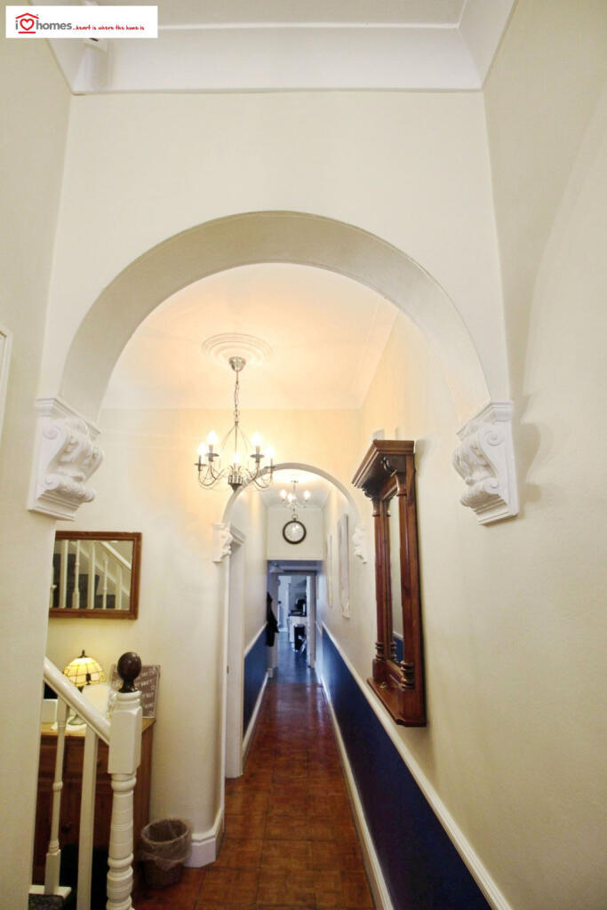 House in Walsall, West Midlands - More