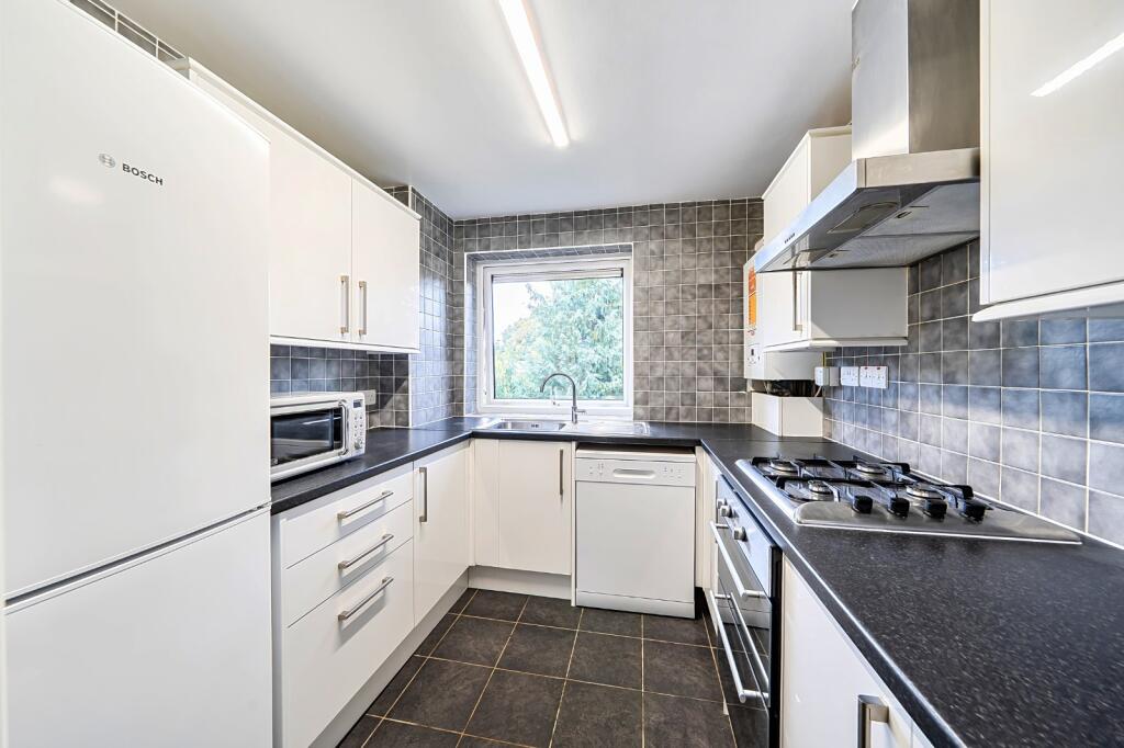 Apartment in London - View 3
