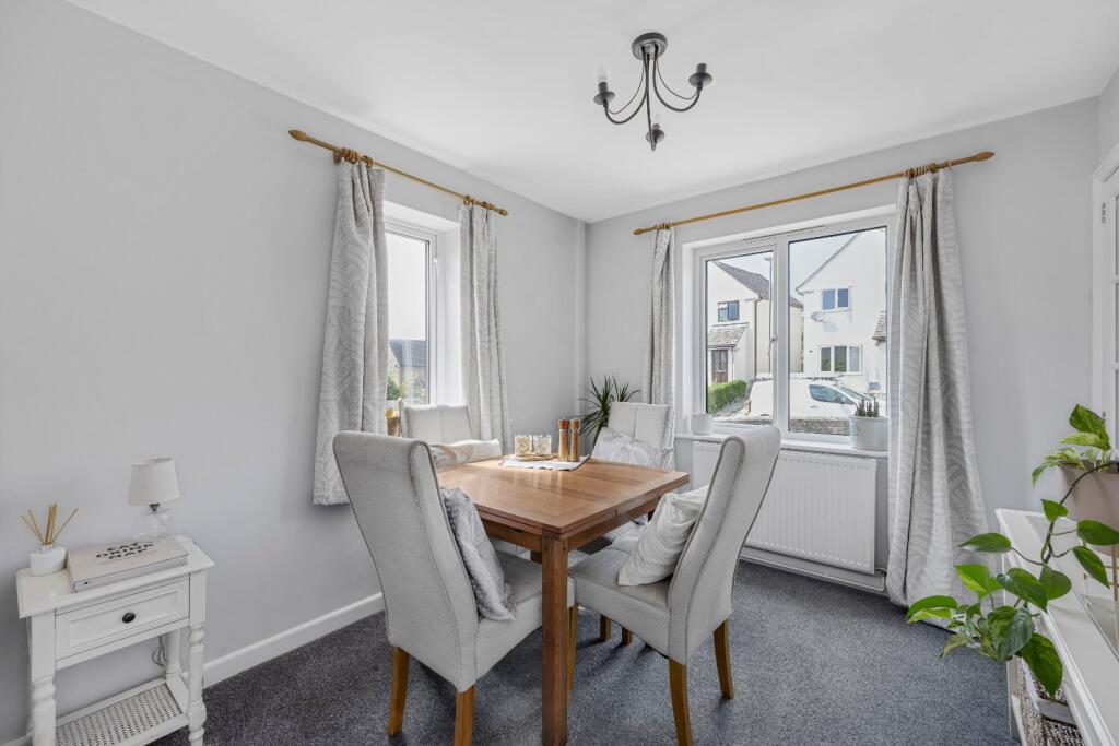 Longtree Close, Tetbury, Gloucestershire, GL8 photo 3