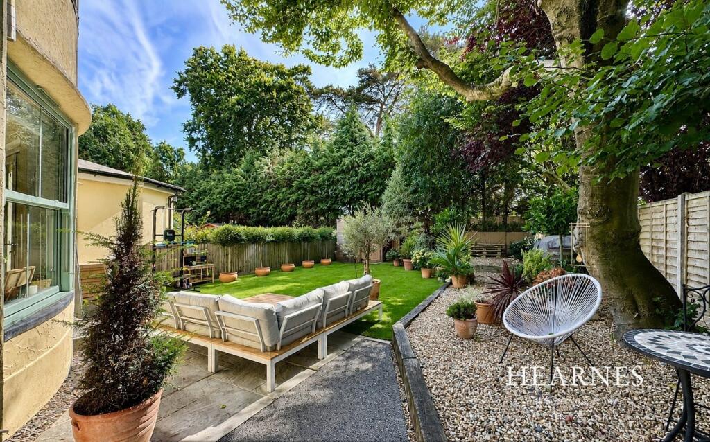 Roslin Road, Talbot Woods, Bournemouth, BH3