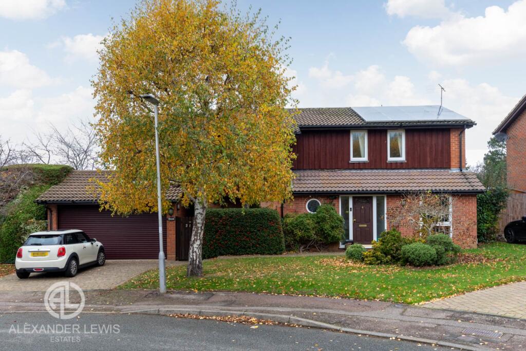 Main image of property: Earlsmead, Letchworth Garden City, SG6 3UE