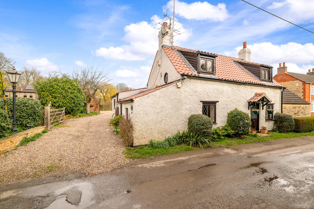 Main image of property: Nutkin Cottage, Sudbeck Lane, Welton, Lincoln, Lincolnshire, LN2 3JF