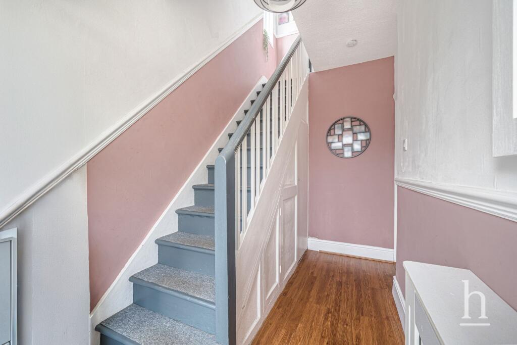 House in Wirral, Liverpool City Region - View 5