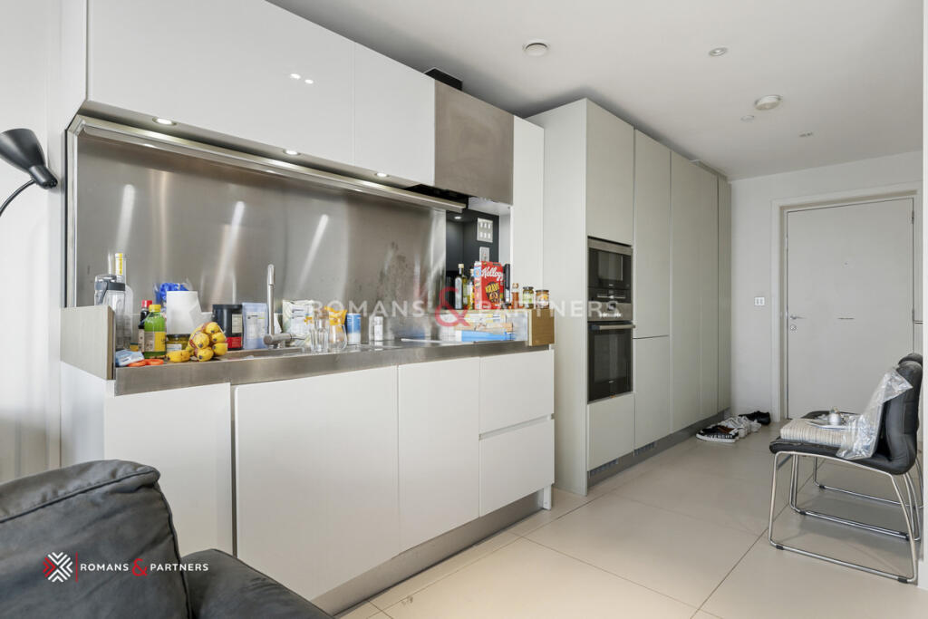 Apartment in London - More