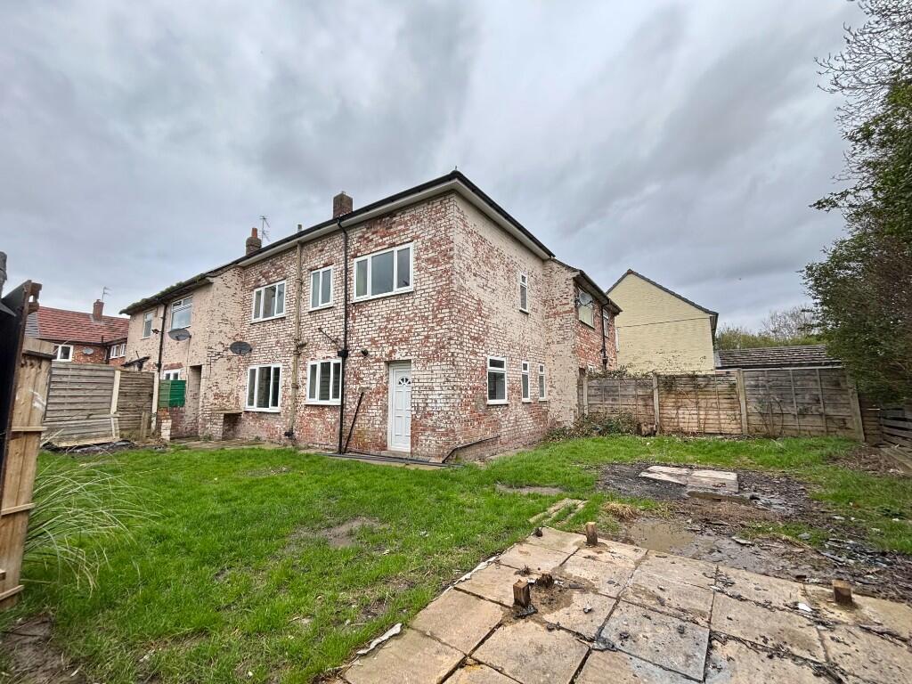 Main image of property: Knowe Avenue, Manchester, Greater Manchester, M22