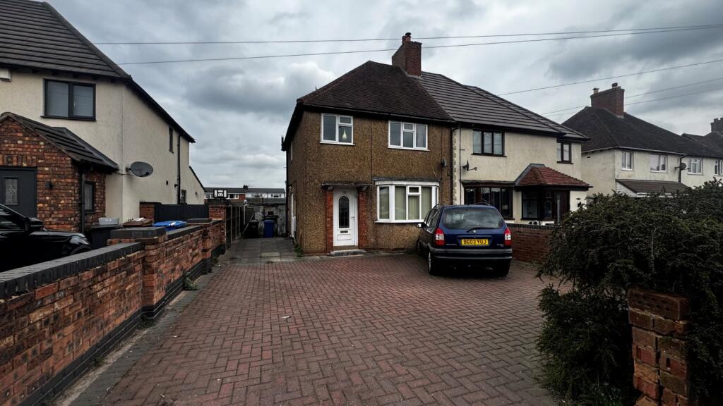 Main image of property: Cannock Road, Burntwood, Staffordshire, WS7