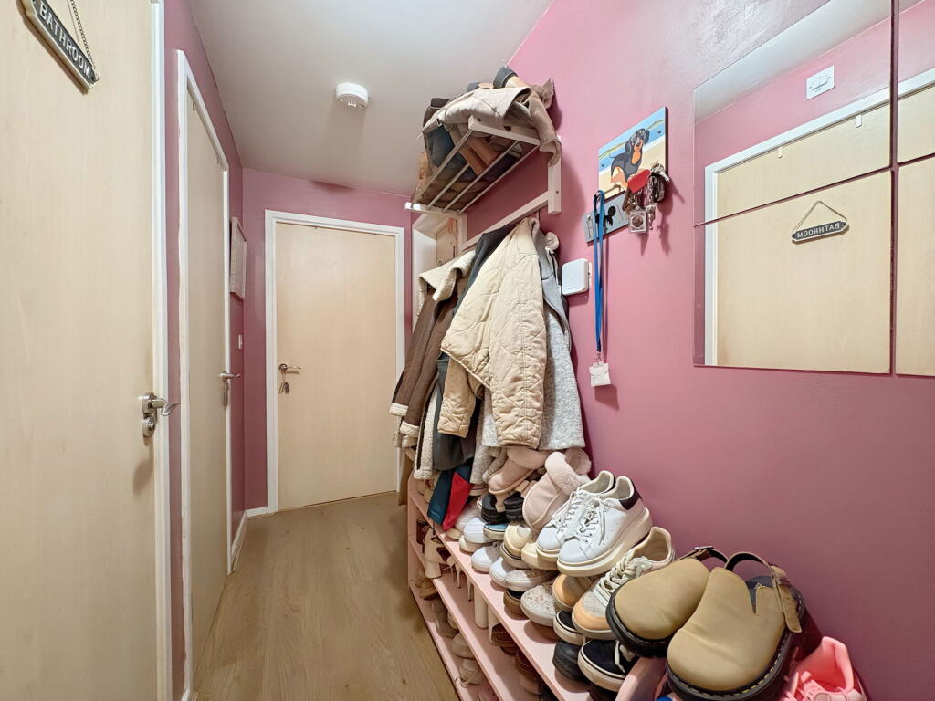 Hornbeam Close, Bradley Stoke, Bristol, BS32 8FE photo 3