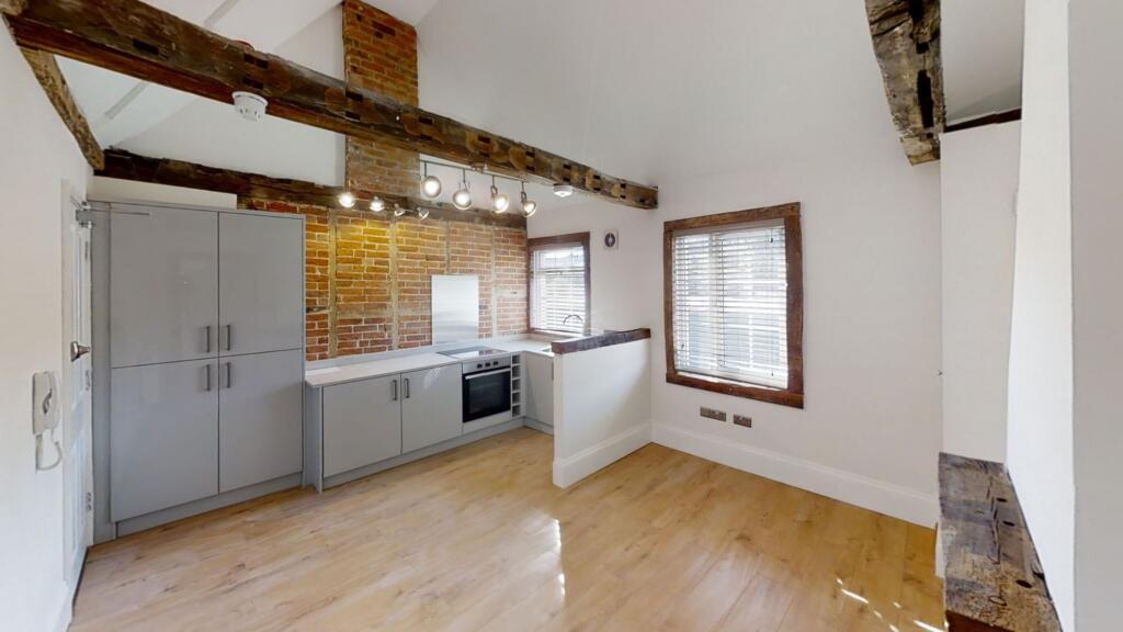 Main image of property: East Street, Farnham, GU9