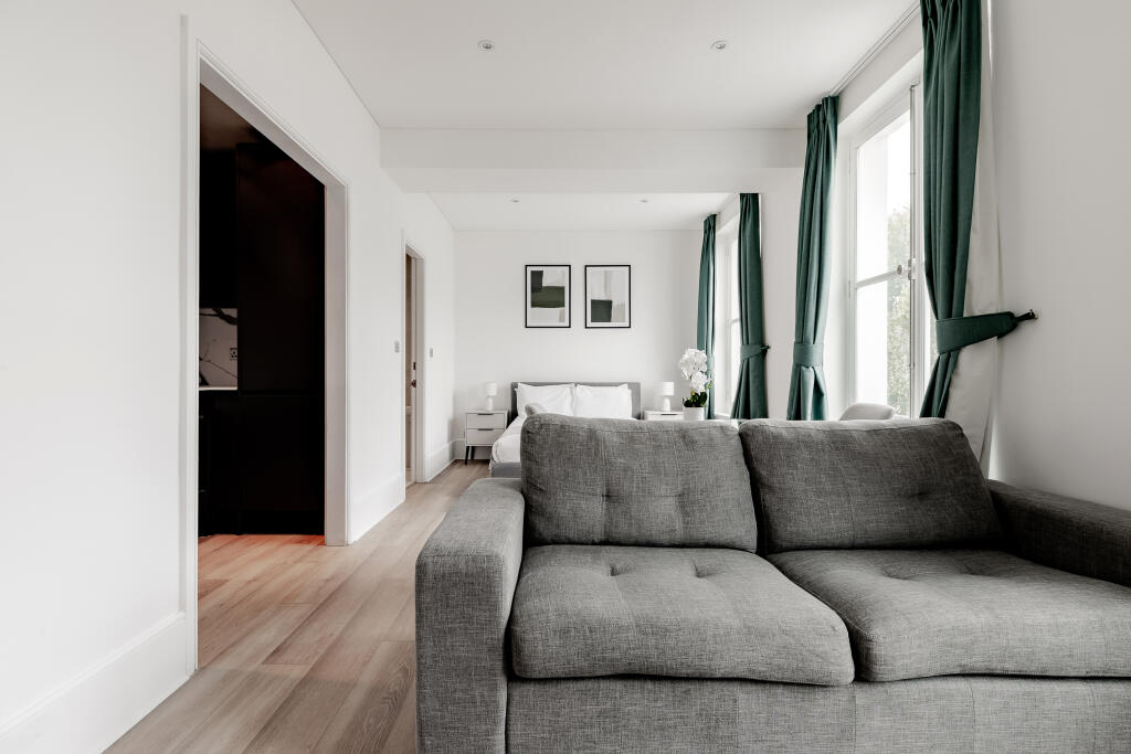 Apartment in London - More