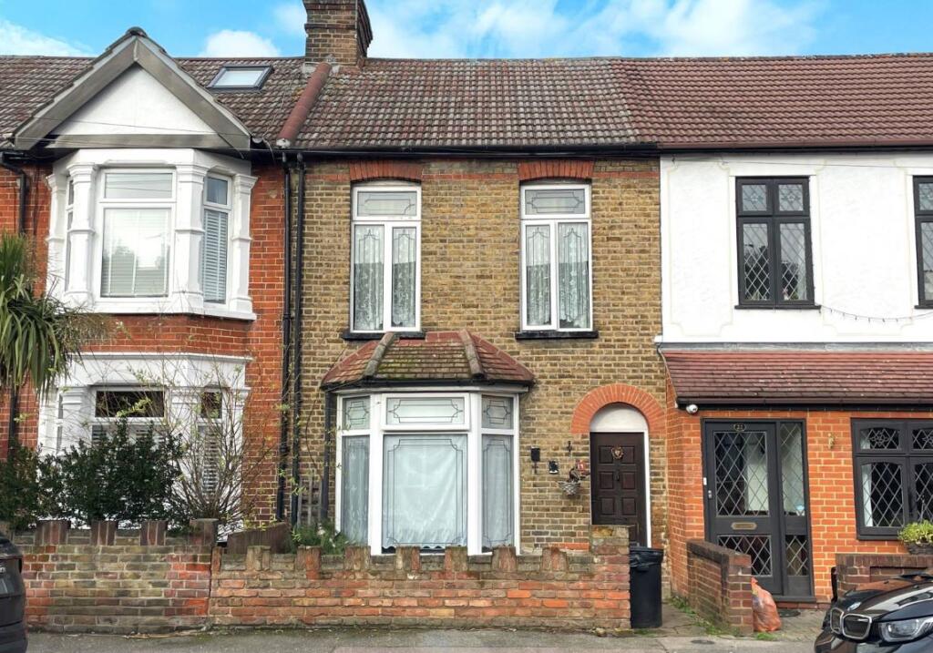 Main image of property: 19 Vine Street, Romford, Essex, RM7 7LH
