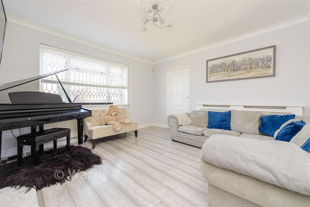 House in London - View 5