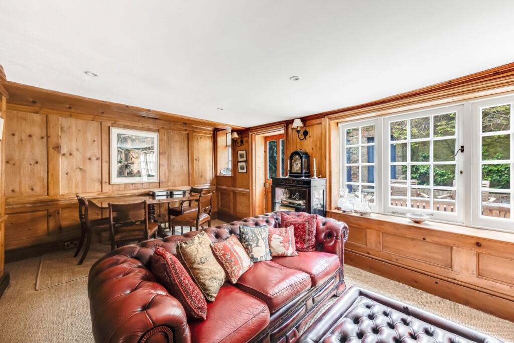 House in London - View 5