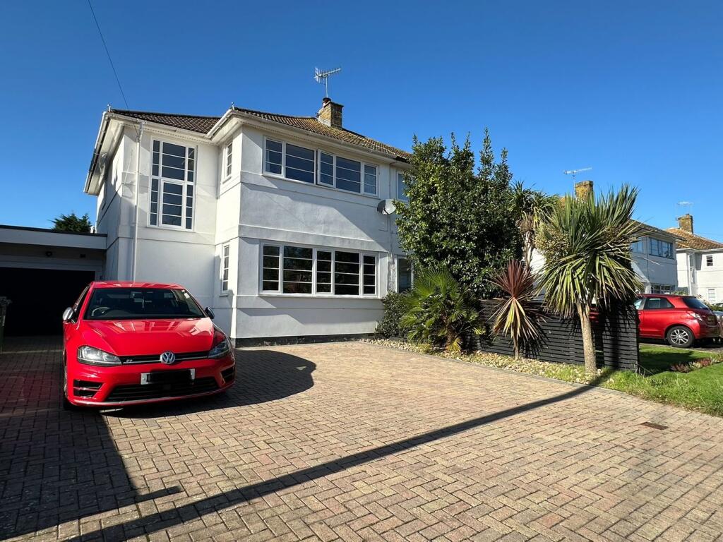 House in Bexhill-on-Sea, Collington