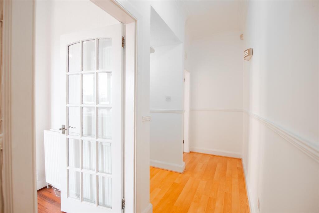 Apartment in Motherwell - View 5