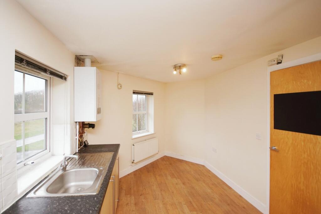 Apartment in Bristol, Bradley Stoke - More