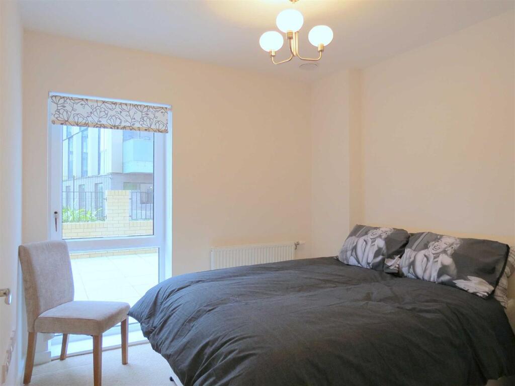 Apartment in London - View 5