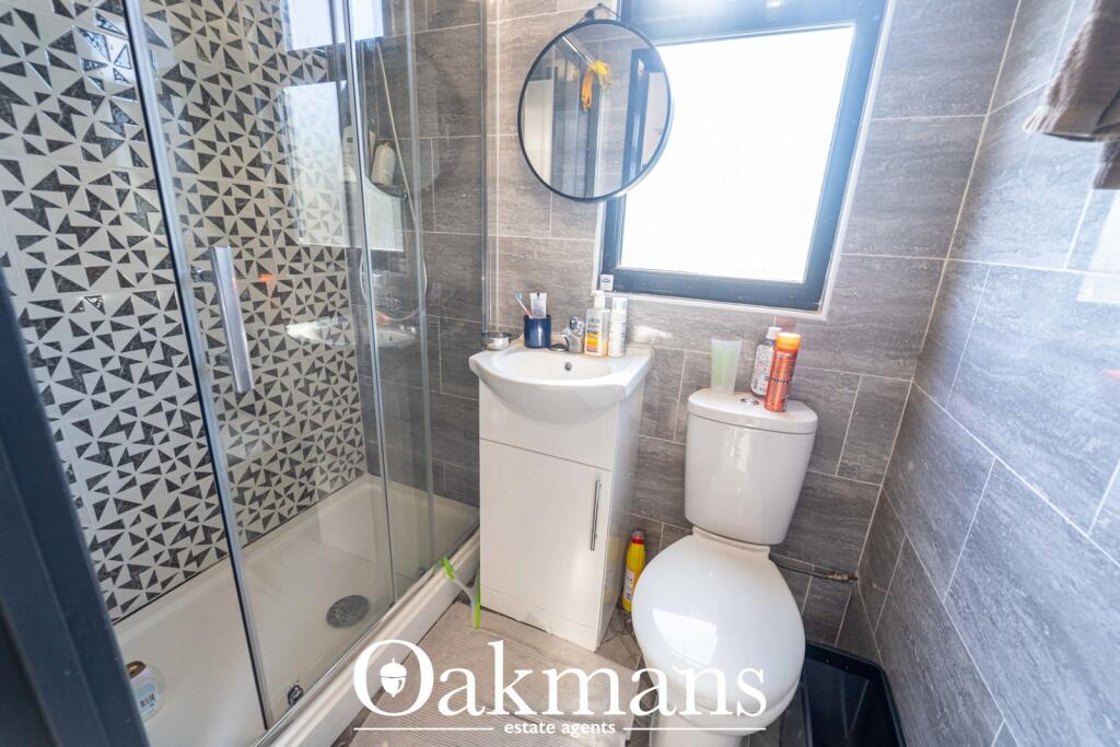 6 bedroom terraced house for rent