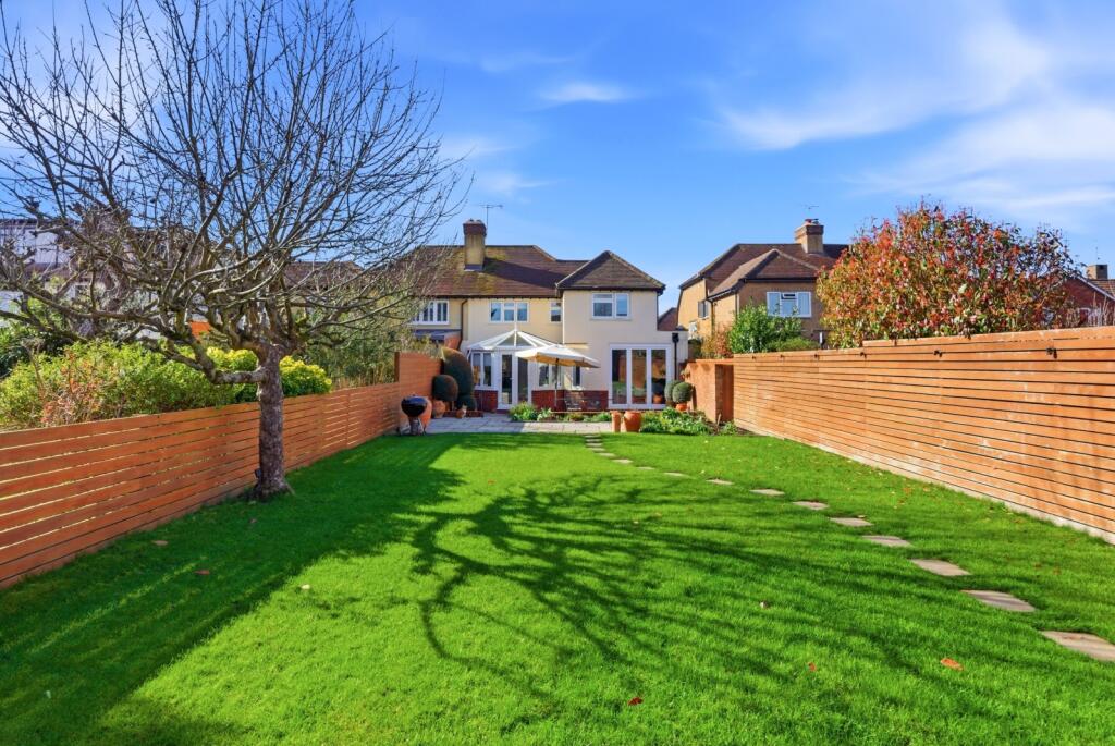 Woodland Drive, St. Albans, Hertfordshire, AL4