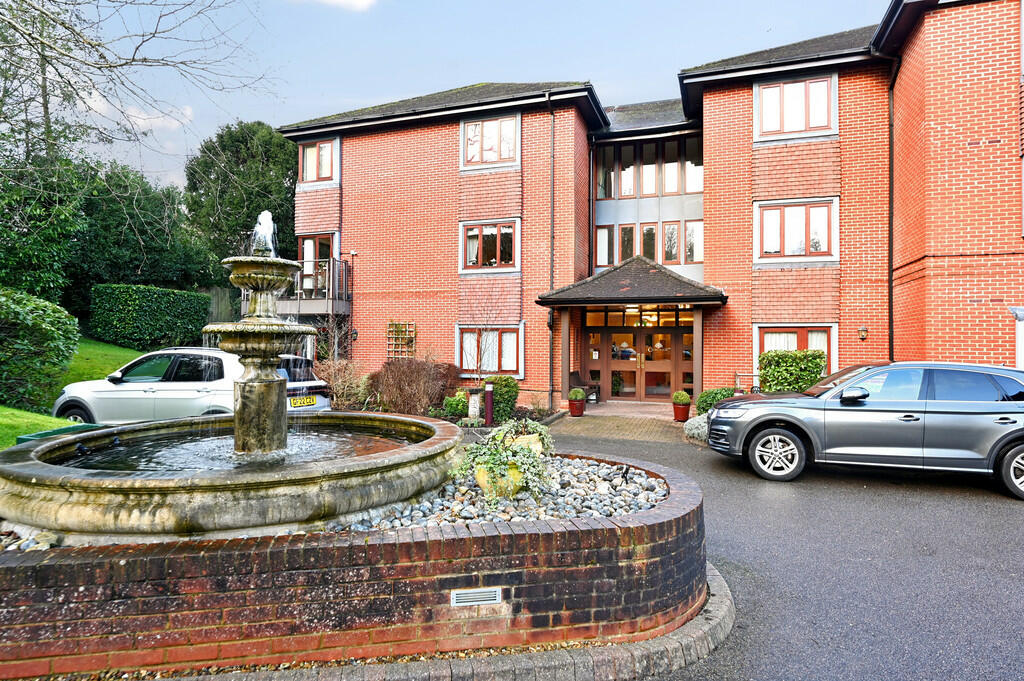 Court Royal, Eridge Road photo 2