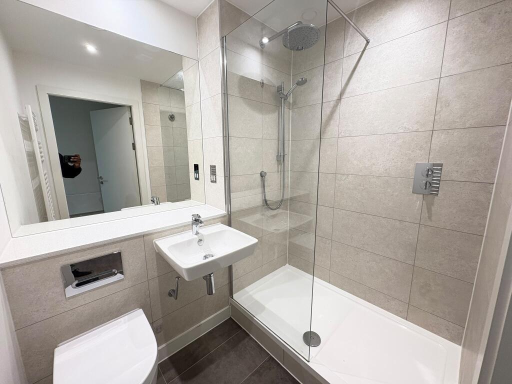 Apartment in Manchester - More