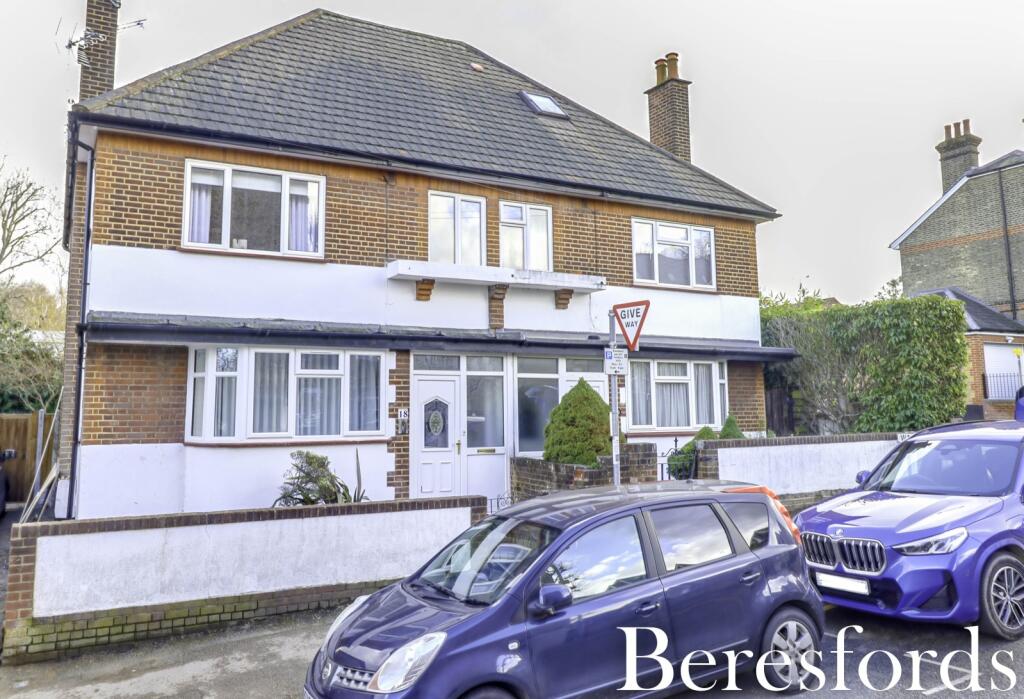 Main image of property: Warley Mount, Warley, CM14