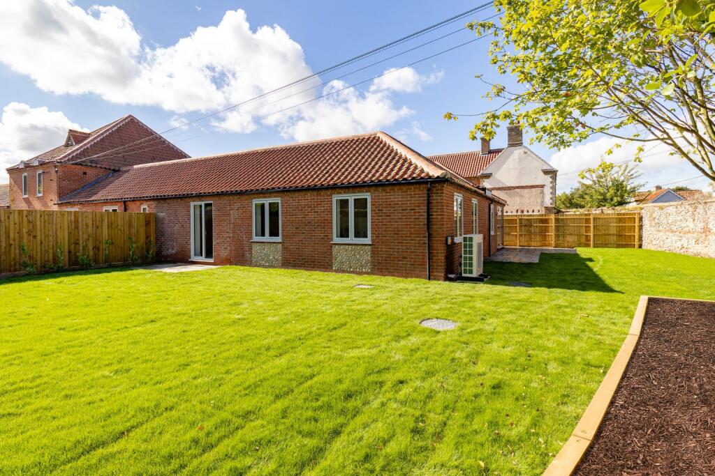 3-bed semi-detached on Lower Farm Mews, Tittleshall, £500,000