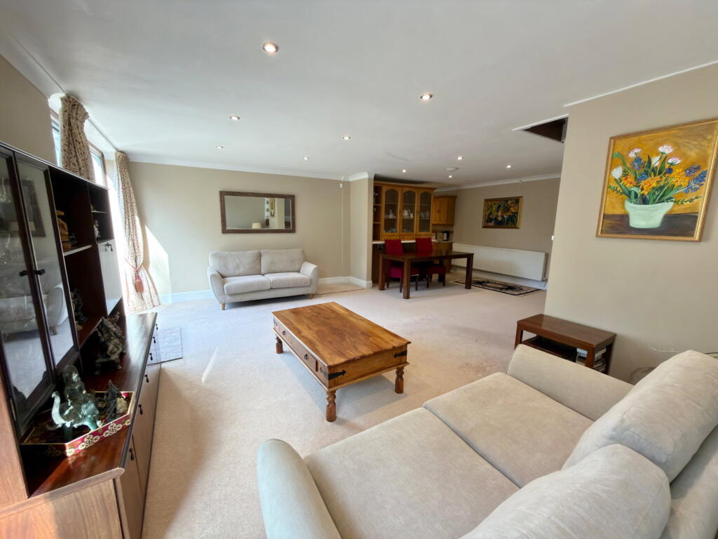 House in Harrow - View 2