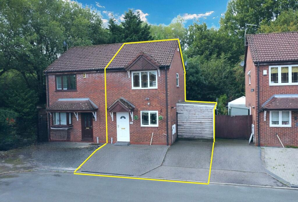 Main image of property: Beverley Avenue, Nuneaton, CV10