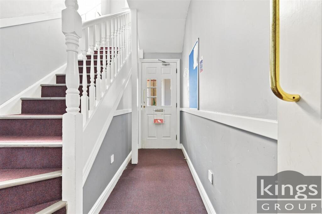 Apartment in Enfield - View 5