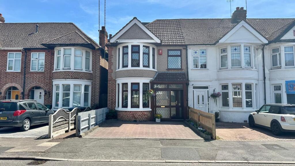 Main image of property: Ashington Grove, Whitley, Coventry, CV3 4DB