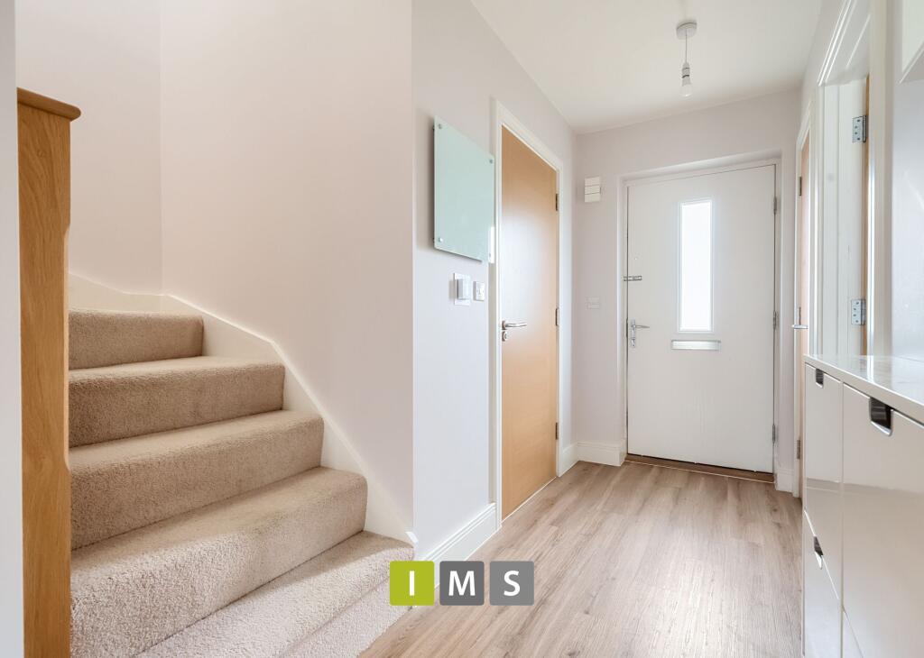 House in Cherwell, Bicester - More