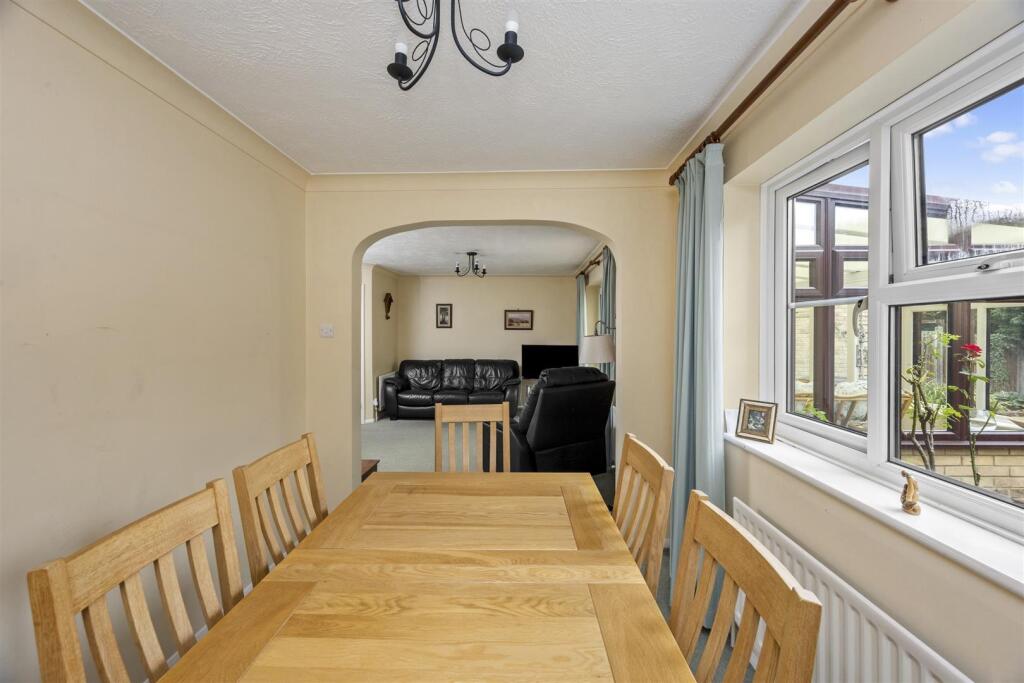 House in Tonbridge - More