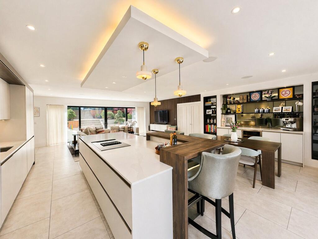 House in Wirral, Liverpool City Region - View 2