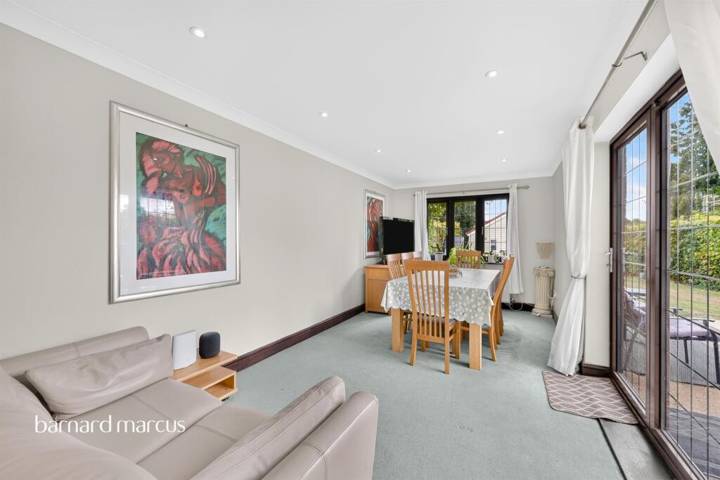 House in Reigate and Banstead, Banstead - View 5