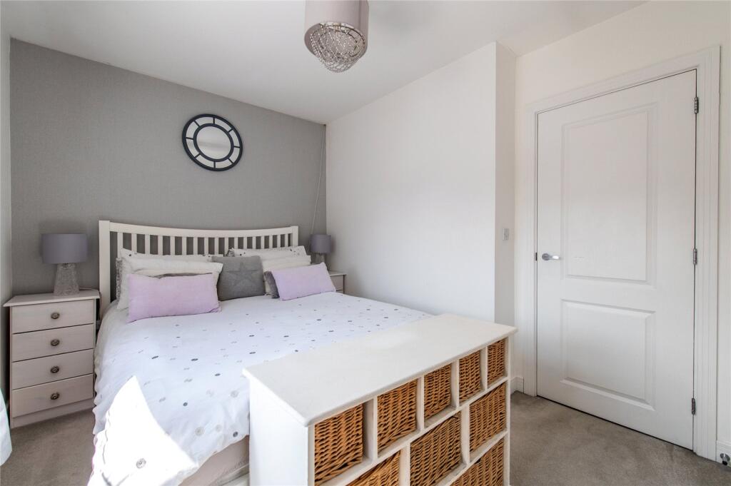 Mallet Avenue, Maidstone, Kent, ME15 photo 4