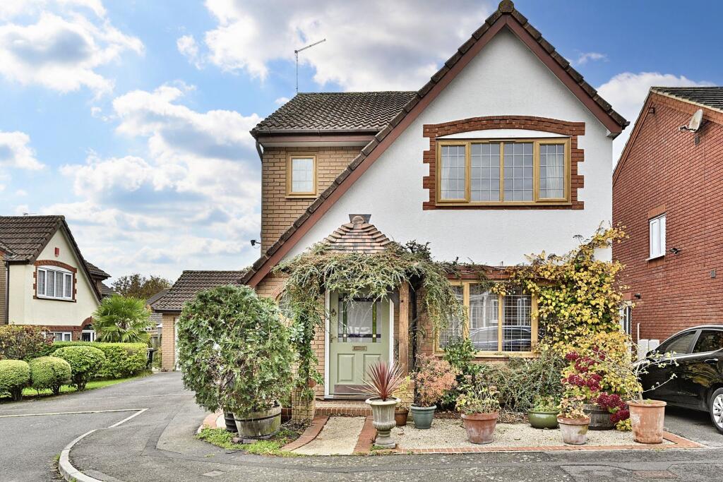 3-bed detached on Cuckmere Drive, Stone Cross, BN24, £450,000
