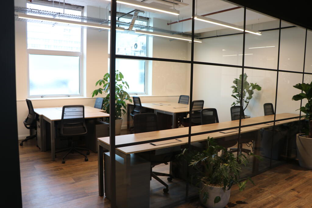 10 Person Office