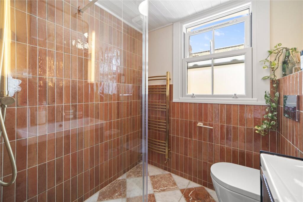 Apartment in London - View 4