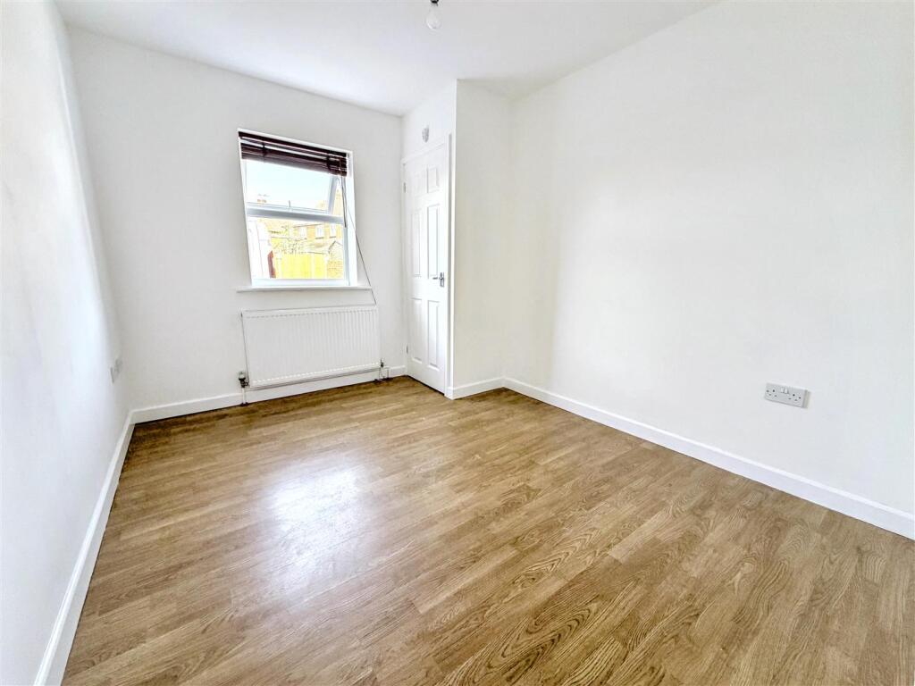 Apartment in Milton Keynes, Bletchley and Fenny Stratford - More