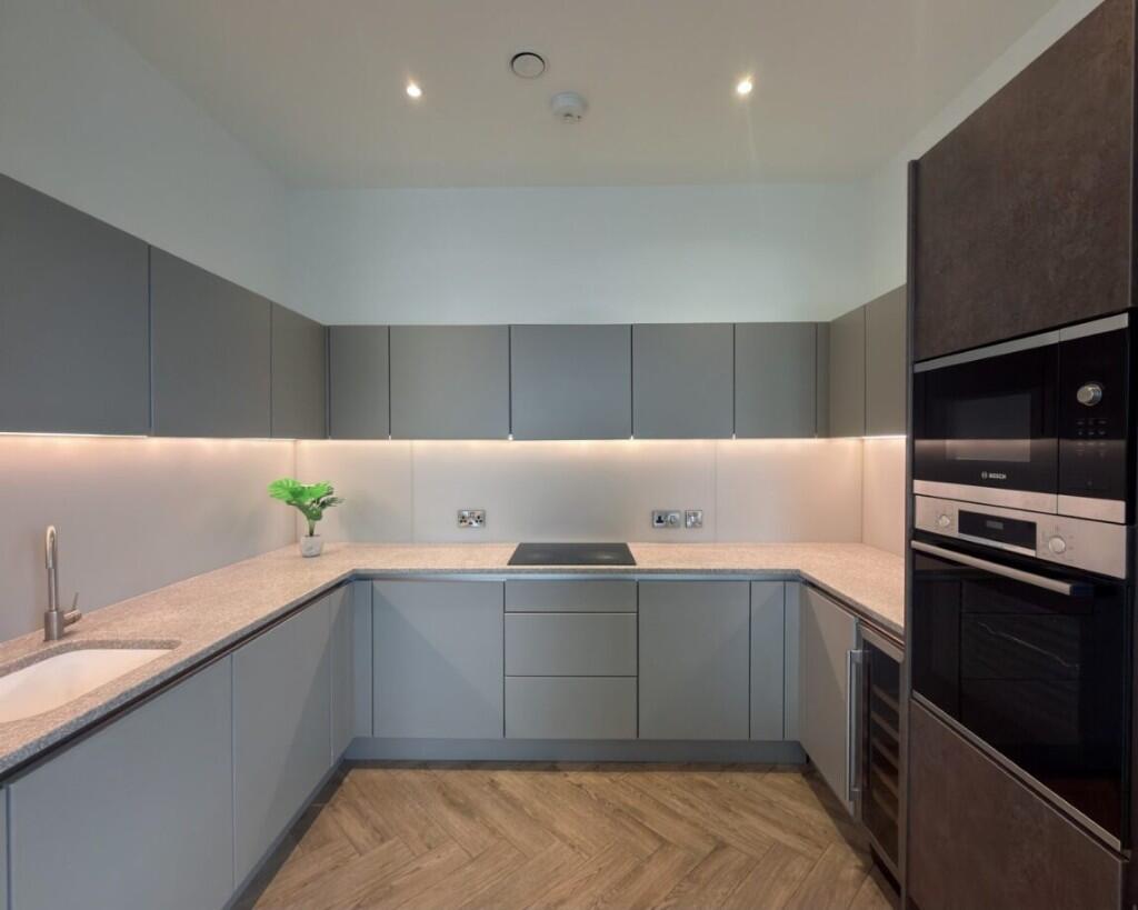 3 bedroom flat for rent