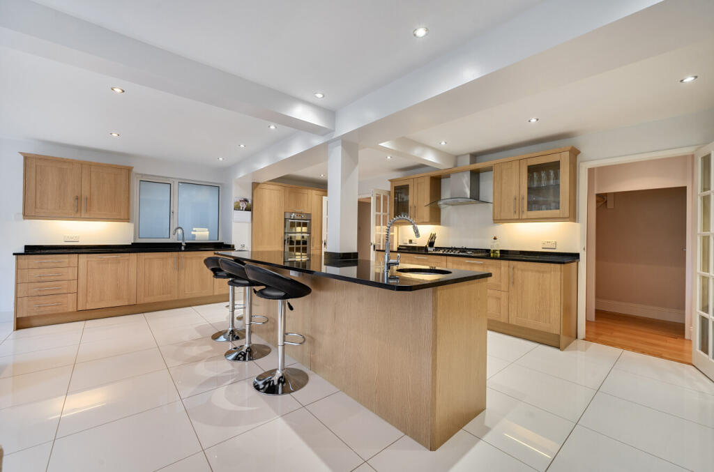 House in Finchampstead - View 5