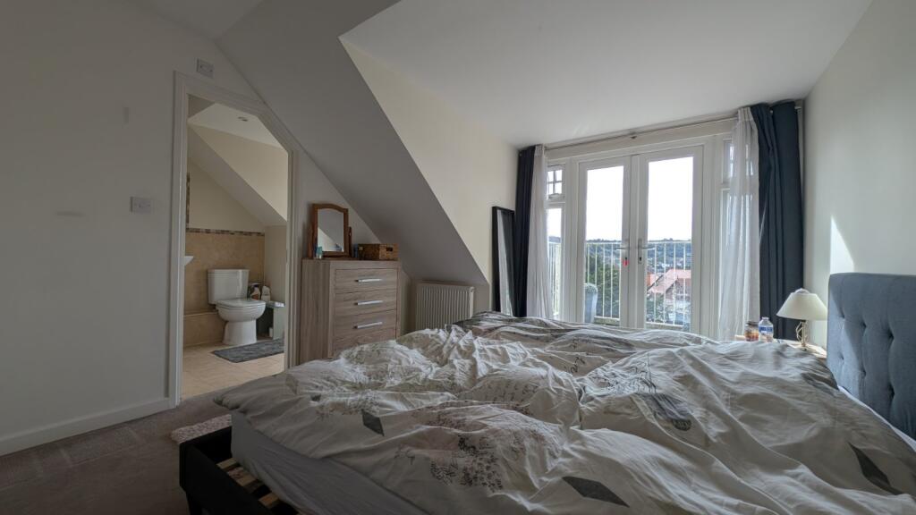 Apartment in Canterbury - View 5