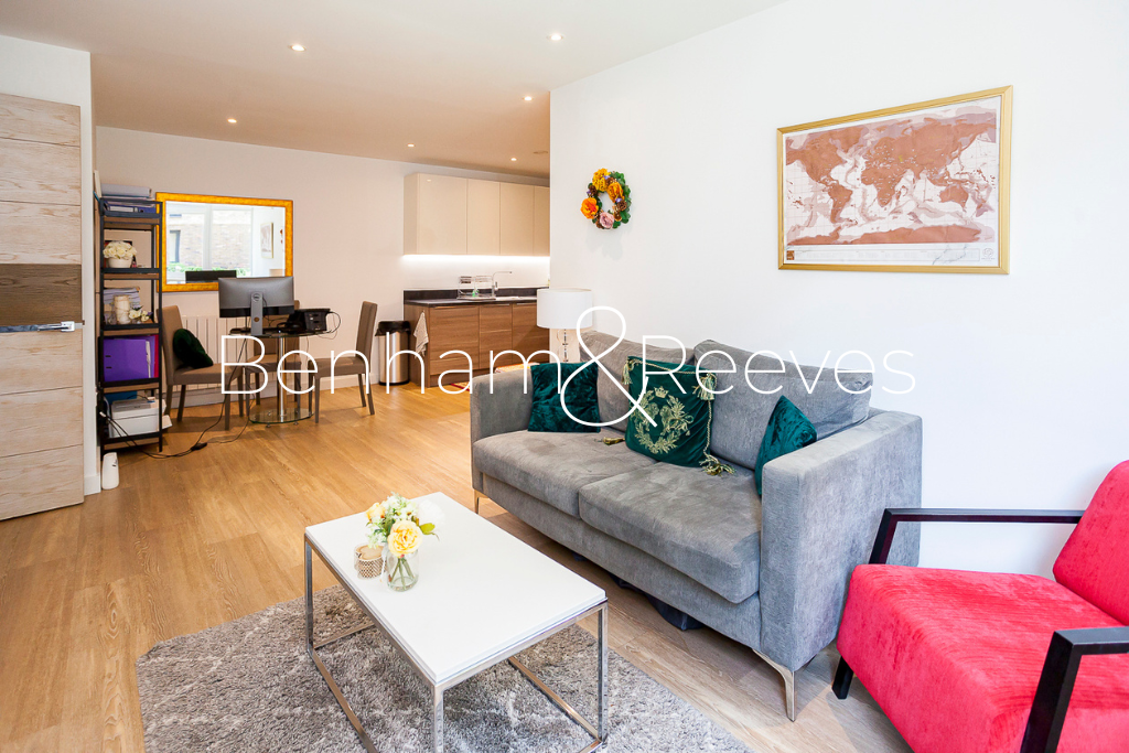 Apartment in London - View 2