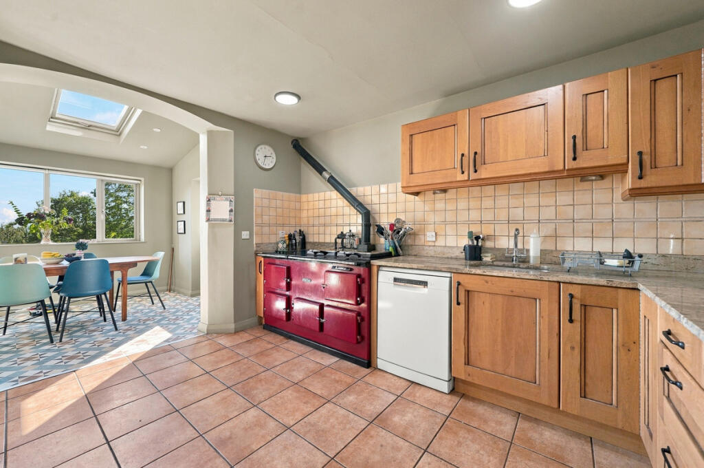 House in South Hams, Rattery - More