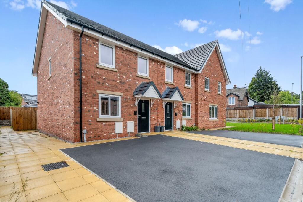 3-bed semi-detached on Halis Court, Hale Village, L24, £300,000