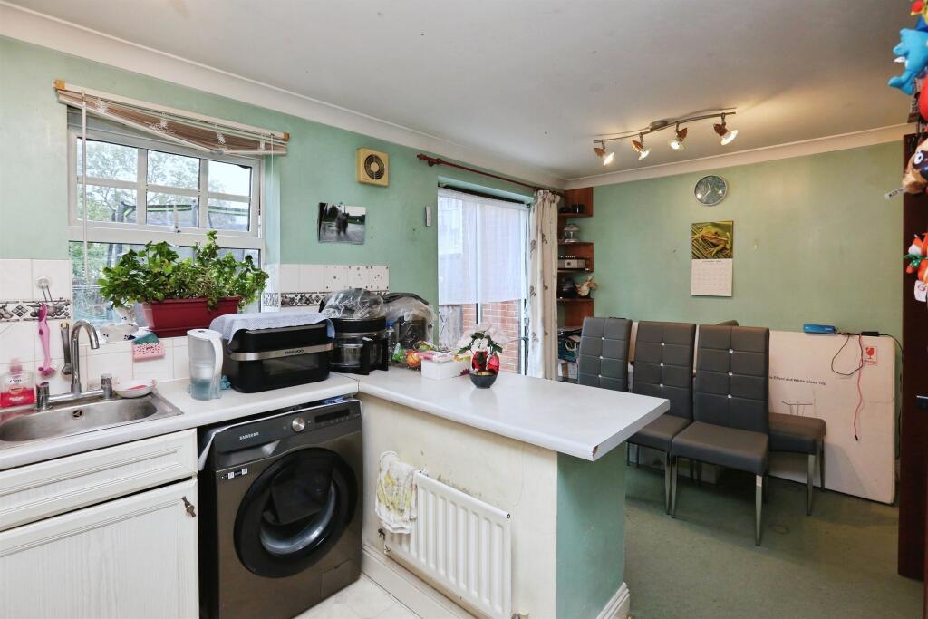 House in Gosport, Hampshire - More