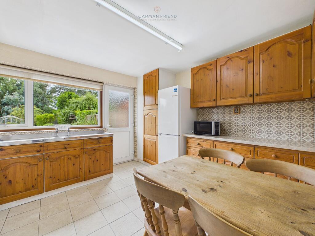 House in Upton - View 2